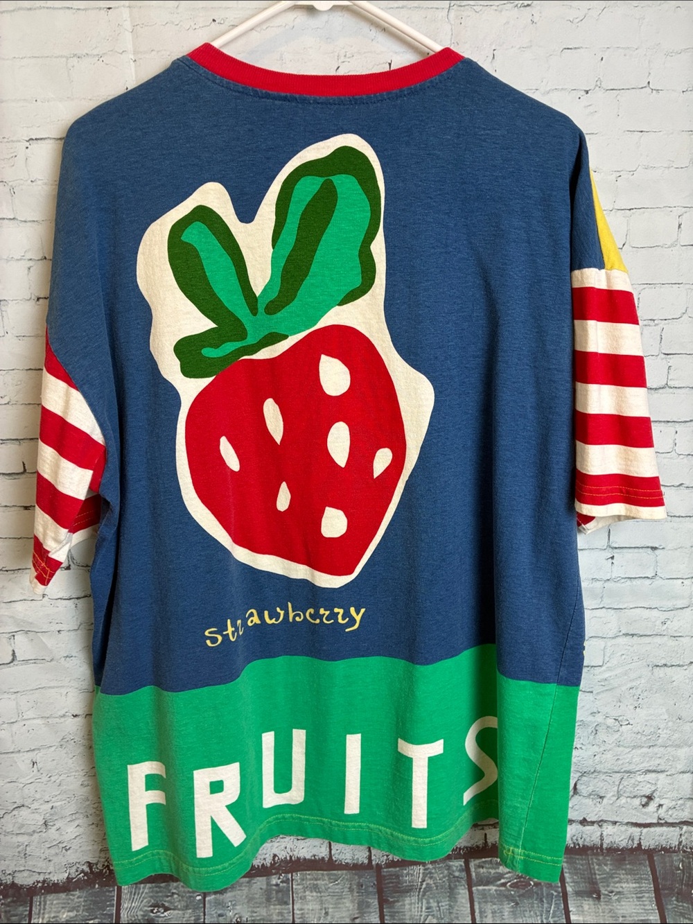 Vintage Summer Fruits Boutique Europa All Over Print AOP Colorful Shirt or Tee M - Picture 14 of 16